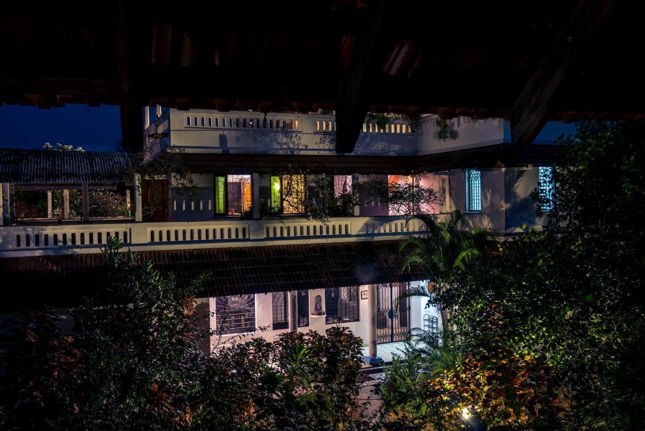 Gaia'S Garden Guest House Ауровиль Экстерьер фото