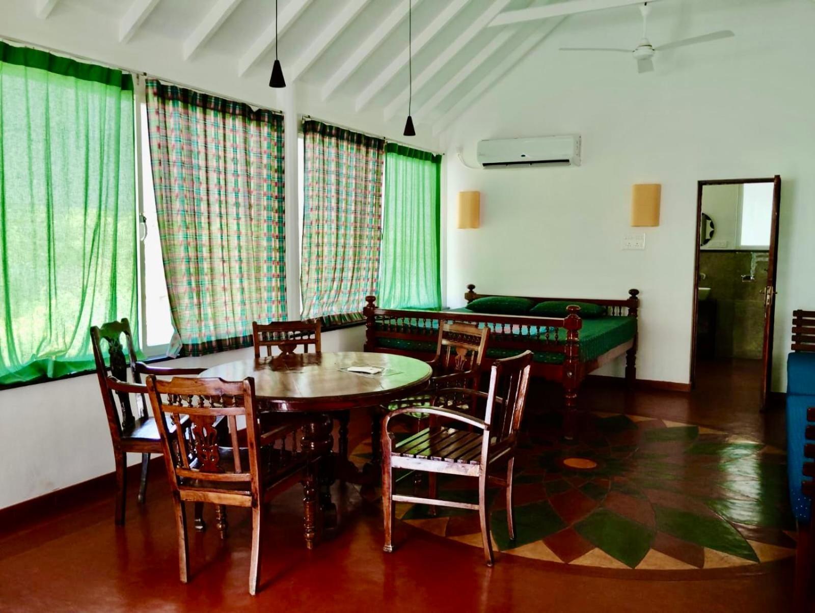 Gaia'S Garden Guest House Ауровиль Номер фото